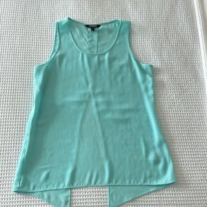 Express Split Back Tank - Size Small